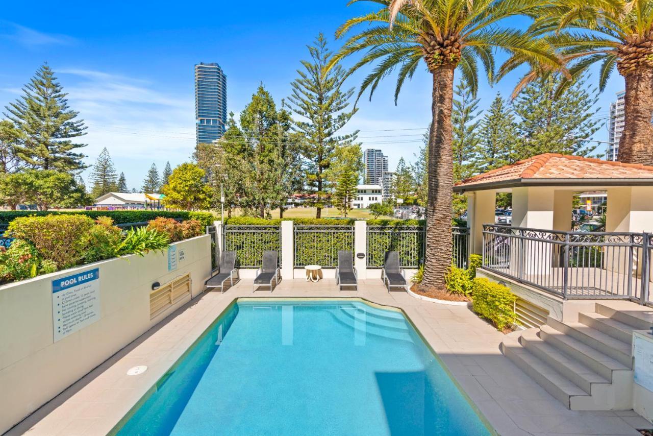 Island Beach Resort Gold Coast Esterno foto
