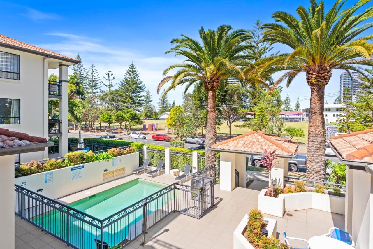 Island Beach Resort Gold Coast Esterno foto